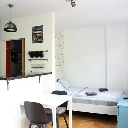 Labo Karmelicka Warsaw