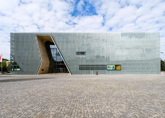 Labo Karmelicka Varsó