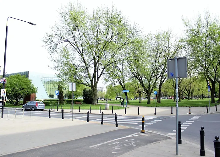 Labo Karmelicka Varsó